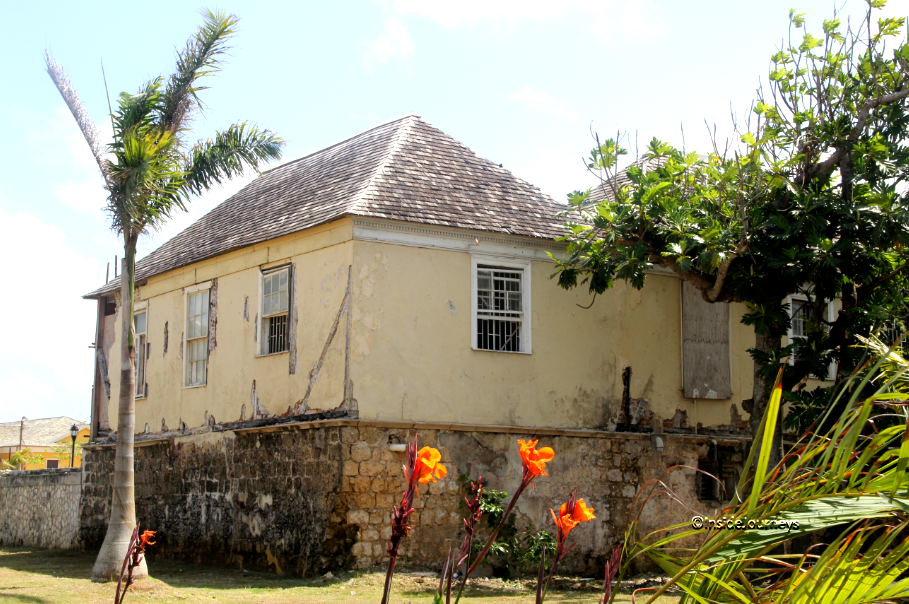 Tharp House, Falmouth