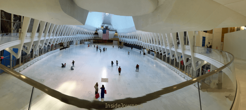 The Oculus, interior